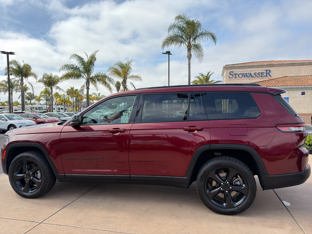 2023 Jeep Grand Cherokee L Altitude 4x2