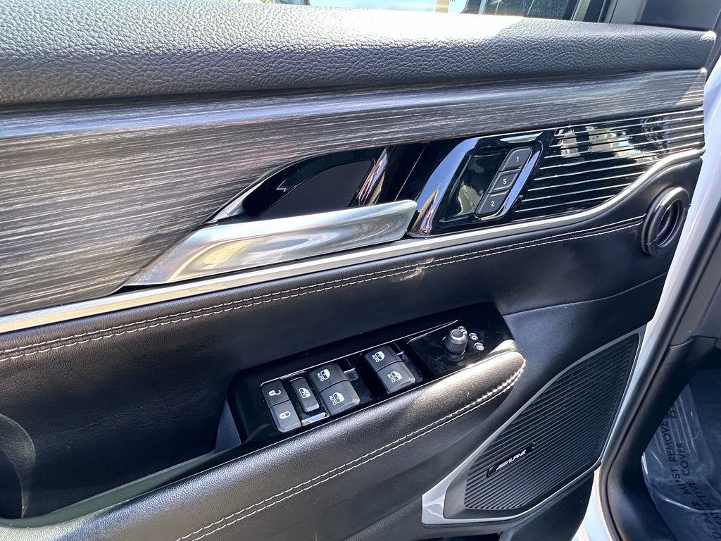 2023 Jeep Wagoneer L Series II 4x4