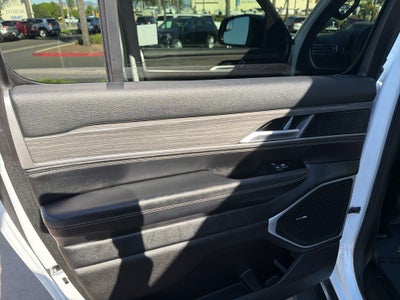 2024 Jeep Wagoneer L Series III 4x4