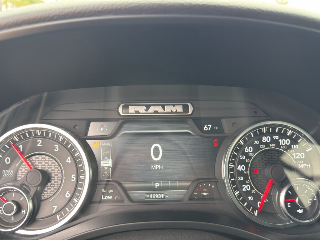 2025 RAM 1500 Big Horn 4x4 Crew Cab 5'7" Box