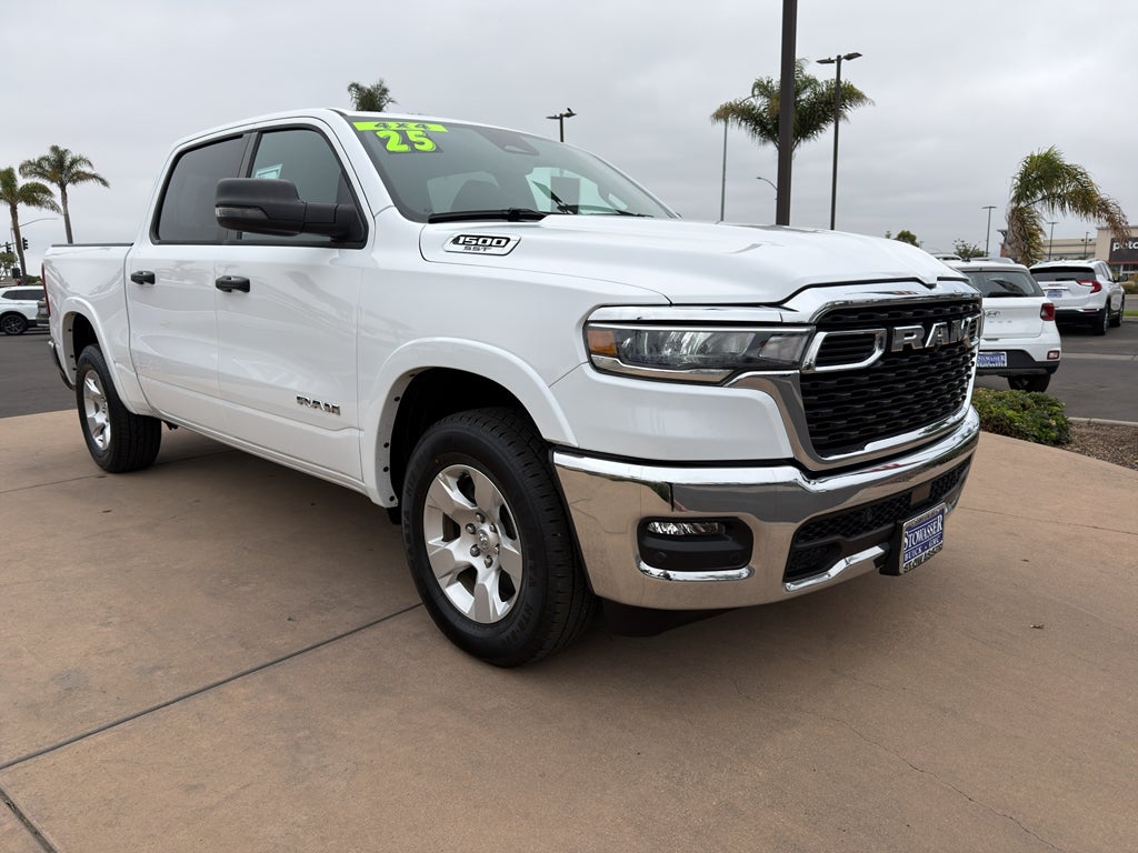 2025 RAM 1500 Big Horn 4x4 Crew Cab 5'7" Box