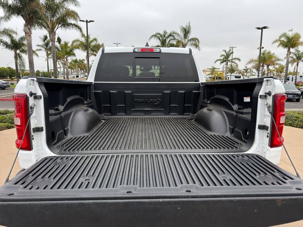2025 RAM 1500 Big Horn 4x4 Crew Cab 5'7" Box