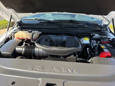 2025 RAM 1500 Big Horn 4x4 Crew Cab 5'7" Box