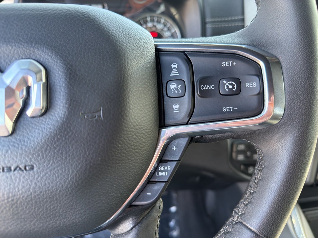 2025 RAM 1500 Laramie 4x4 Crew Cab 5'7" Box