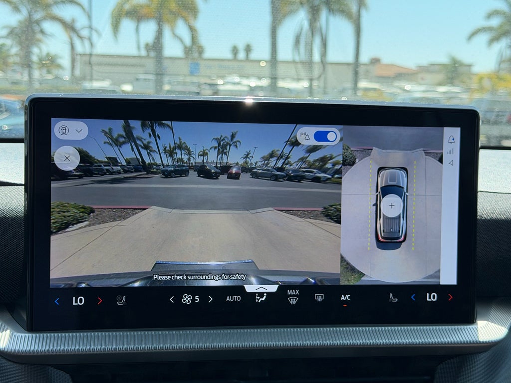 2025 Ford Explorer ST-Line 4WD
