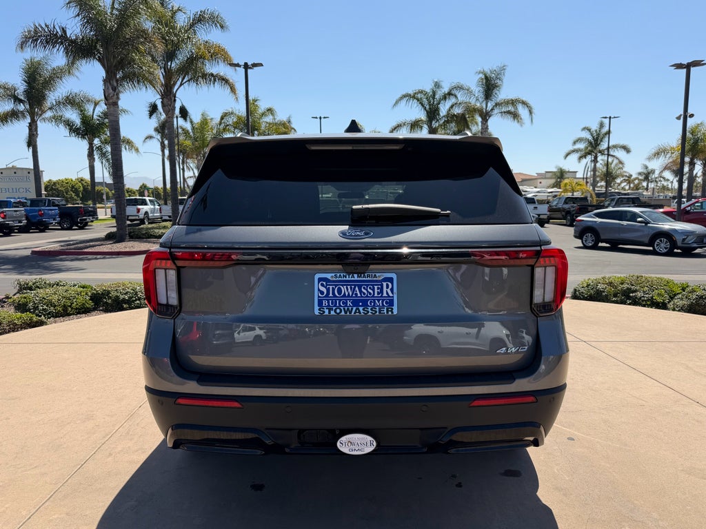 2025 Ford Explorer ST-Line 4WD