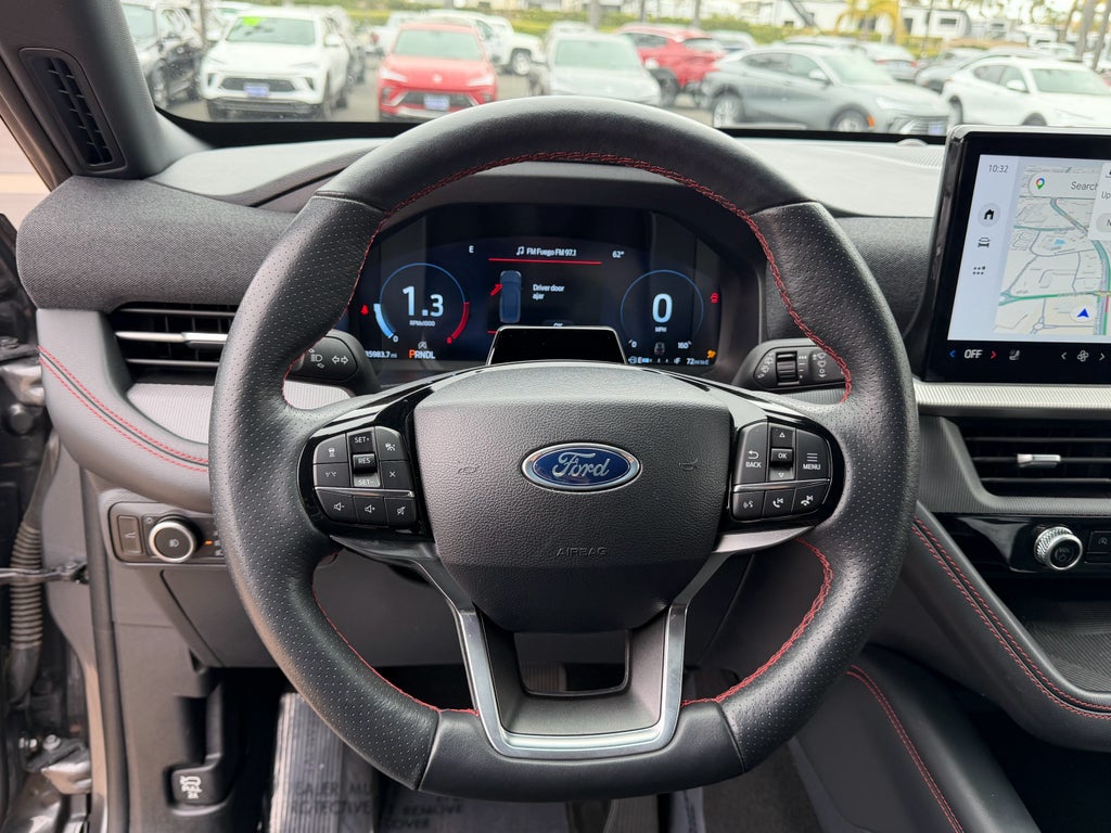 2025 Ford Explorer ST-Line 4WD