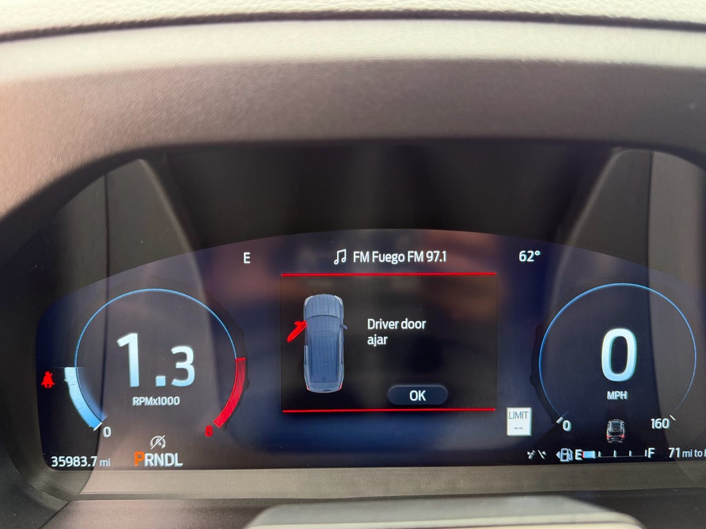 2025 Ford Explorer ST-Line 4WD
