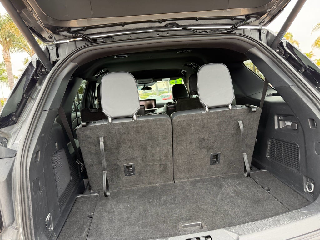 2025 Ford Explorer ST-Line 4WD