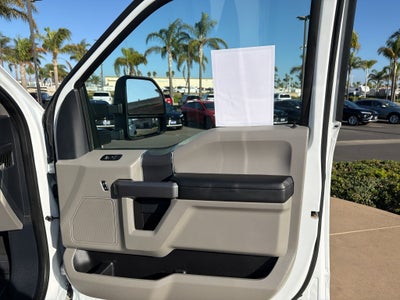 2022 Ford Super Duty F-250 SRW XL 4WD Crew Cab 6.75' Box