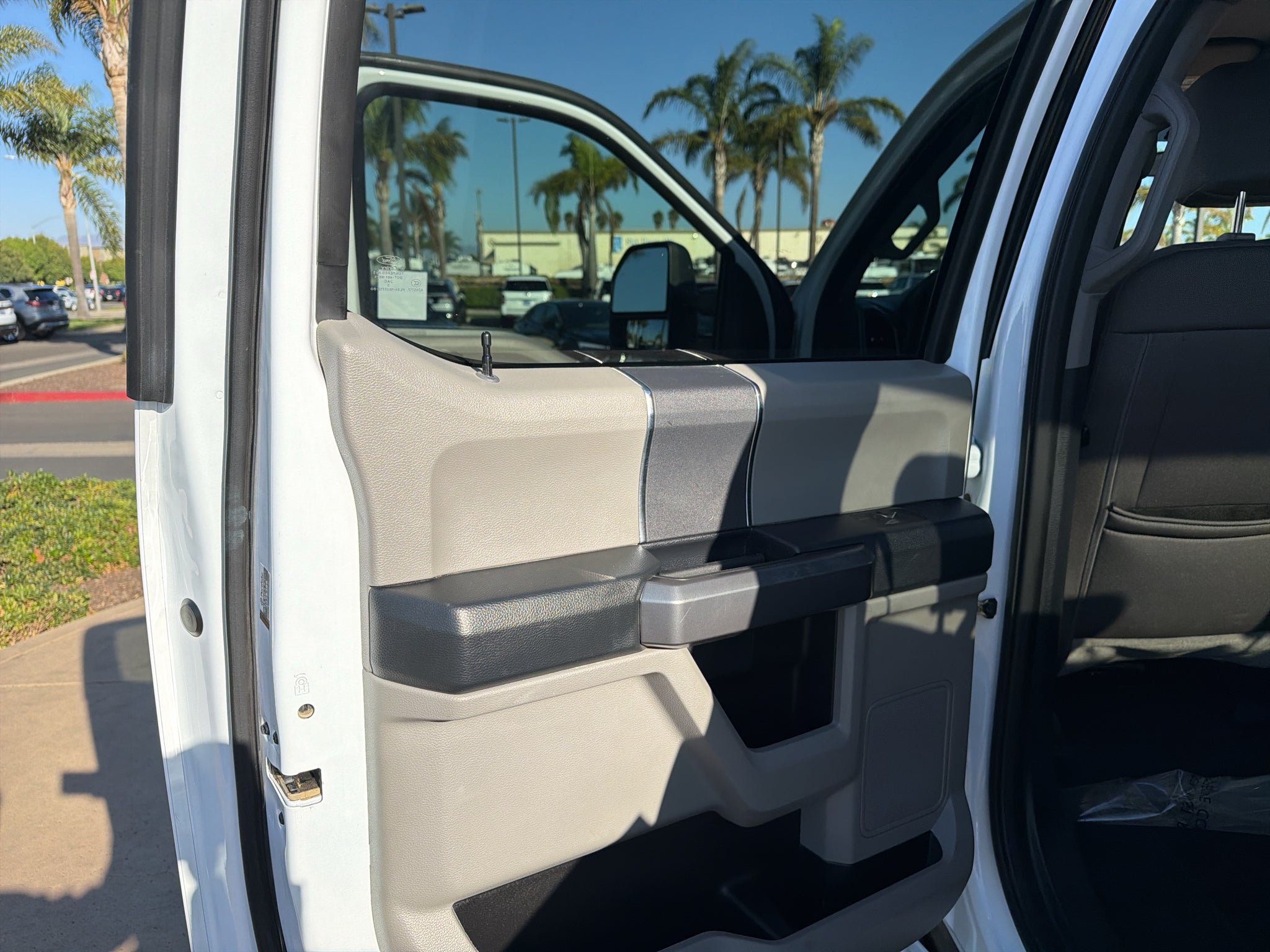 2022 Ford Super Duty F-250 SRW XL 4WD Crew Cab 6.75' Box