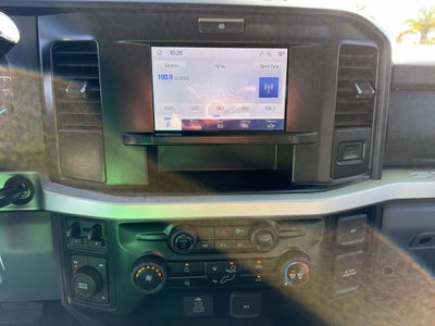 2025 Ford Super Duty F-250 SRW XL 4WD Crew Cab 6.75' Box