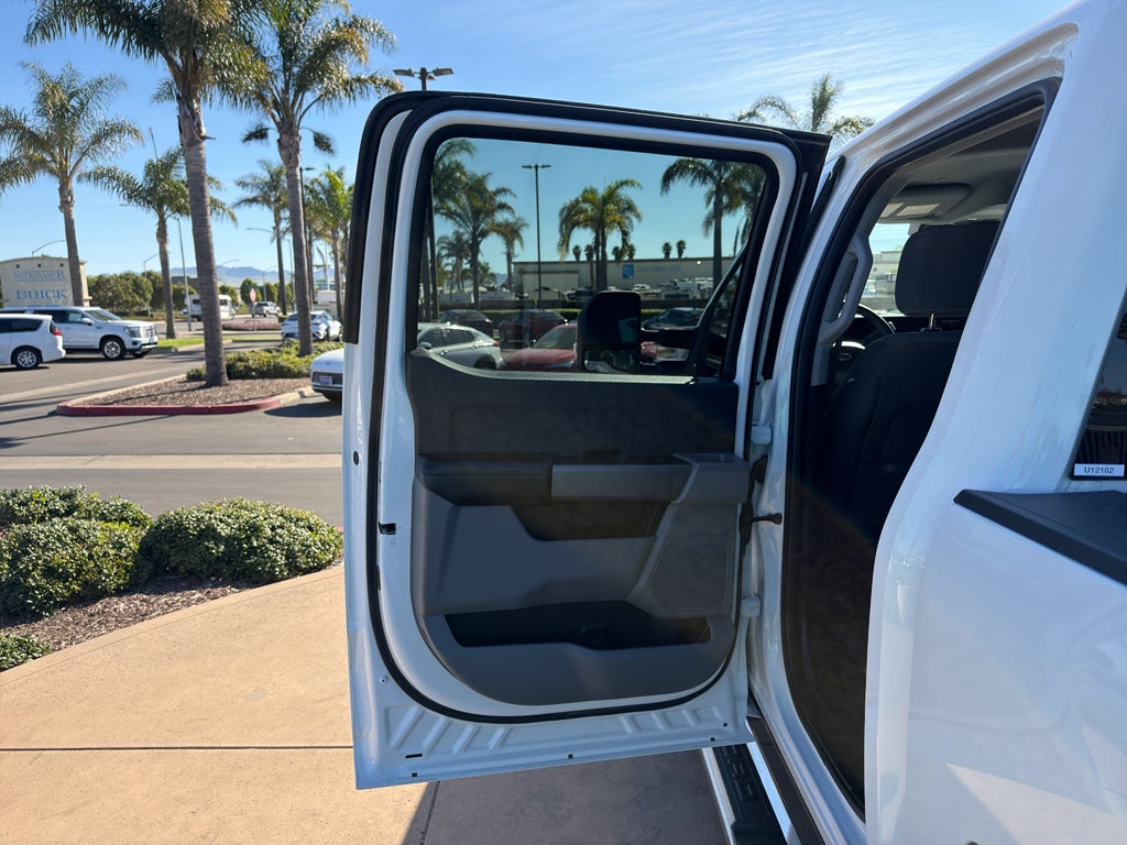 2025 Ford Super Duty F-250 SRW XL 4WD Crew Cab 6.75' Box