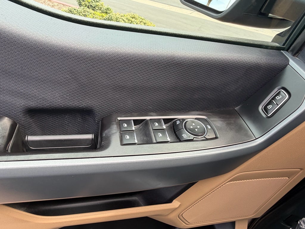 2023 Ford F-150 XL 2WD SuperCrew 5.5' Box