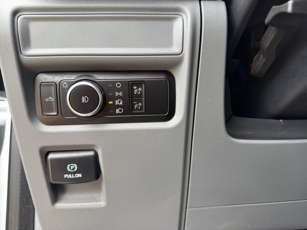 2023 Ford F-150 XL 4WD SuperCrew 5.5' Box