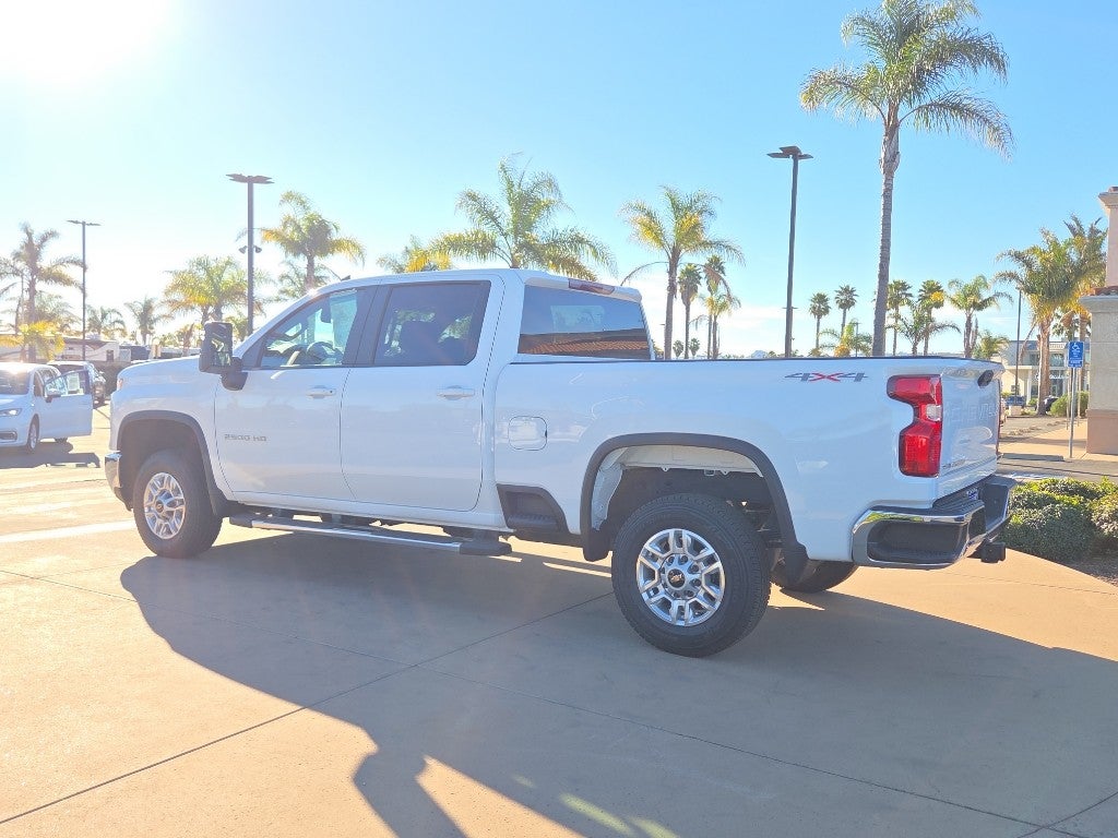 2025 Chevrolet Silverado 2500 HD Crew Cab Standard Box 4-Wheel Drive LT