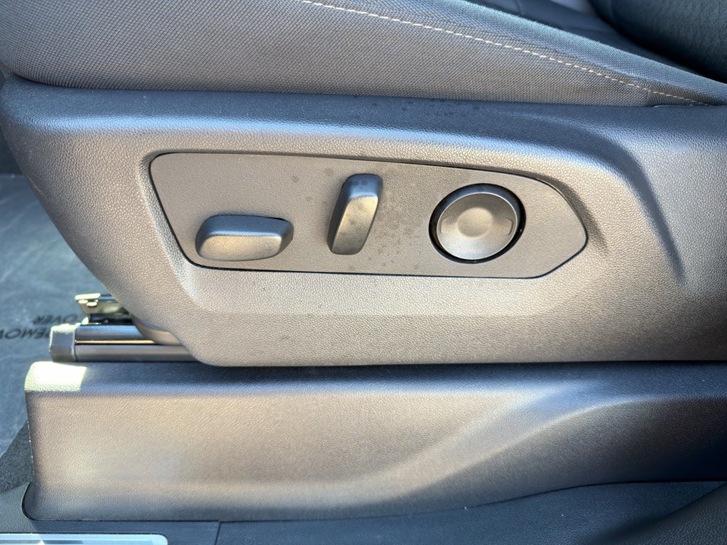 2025 Chevrolet Silverado 2500 HD Crew Cab Long Box 4-Wheel Drive LT