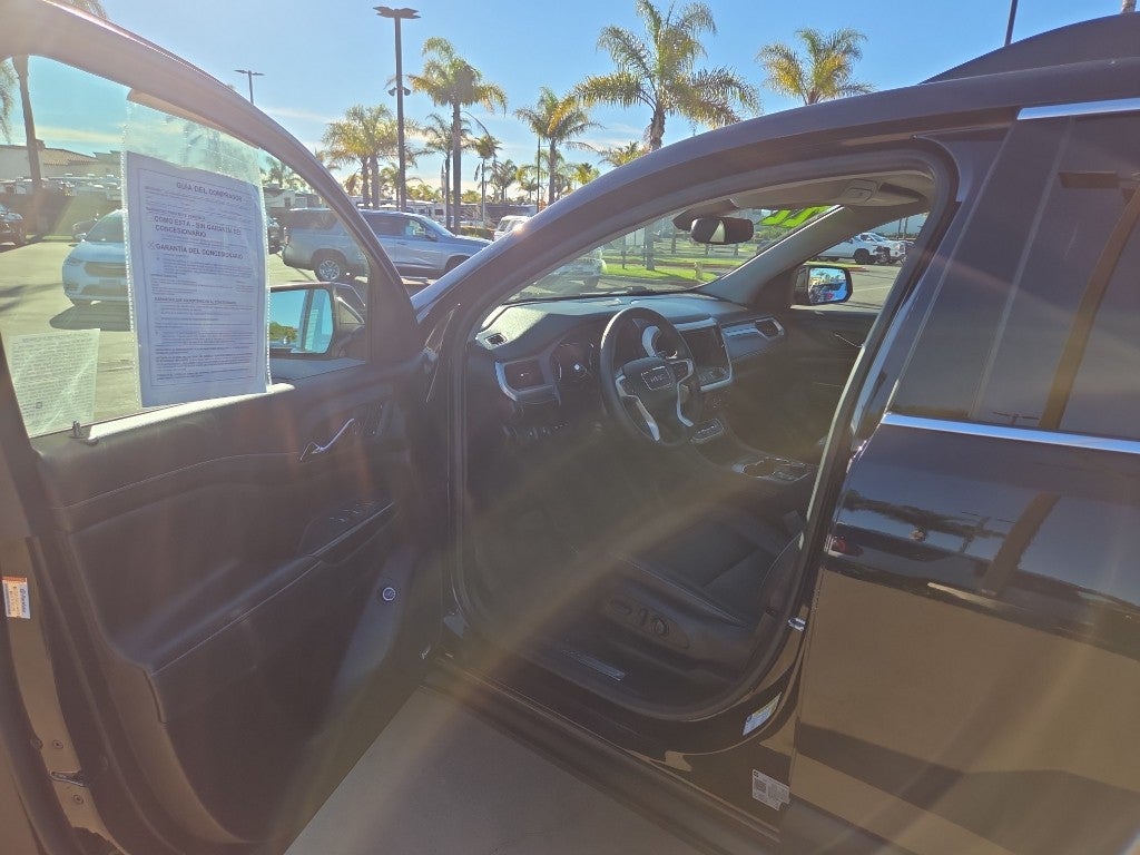 2022 GMC Acadia FWD SLT