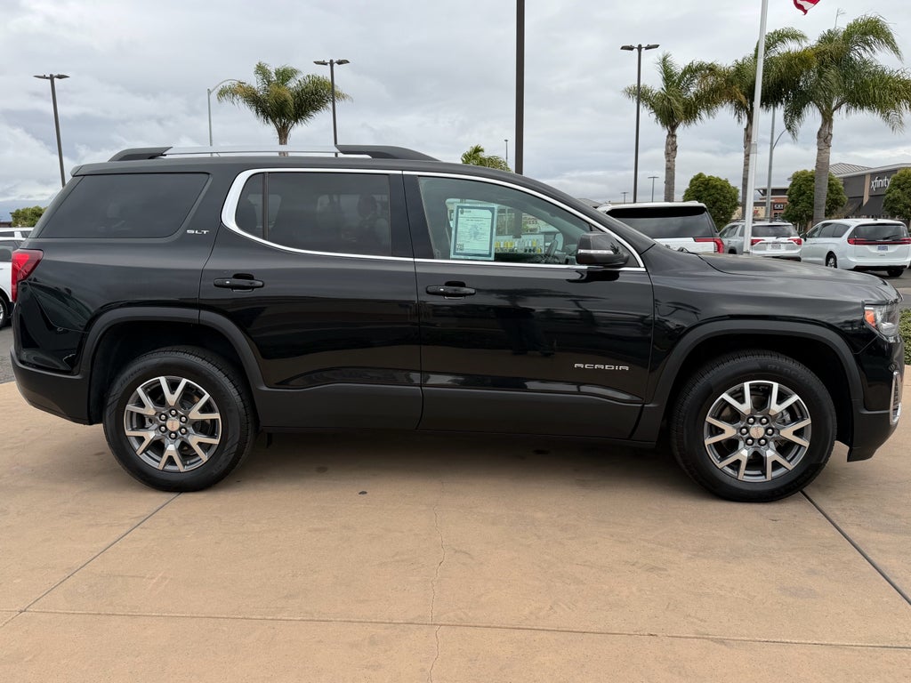 2023 GMC Acadia AWD SLT