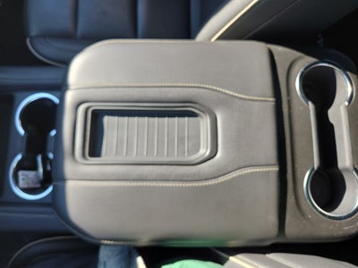 2024 GMC Yukon XL 2WD 4dr SLT