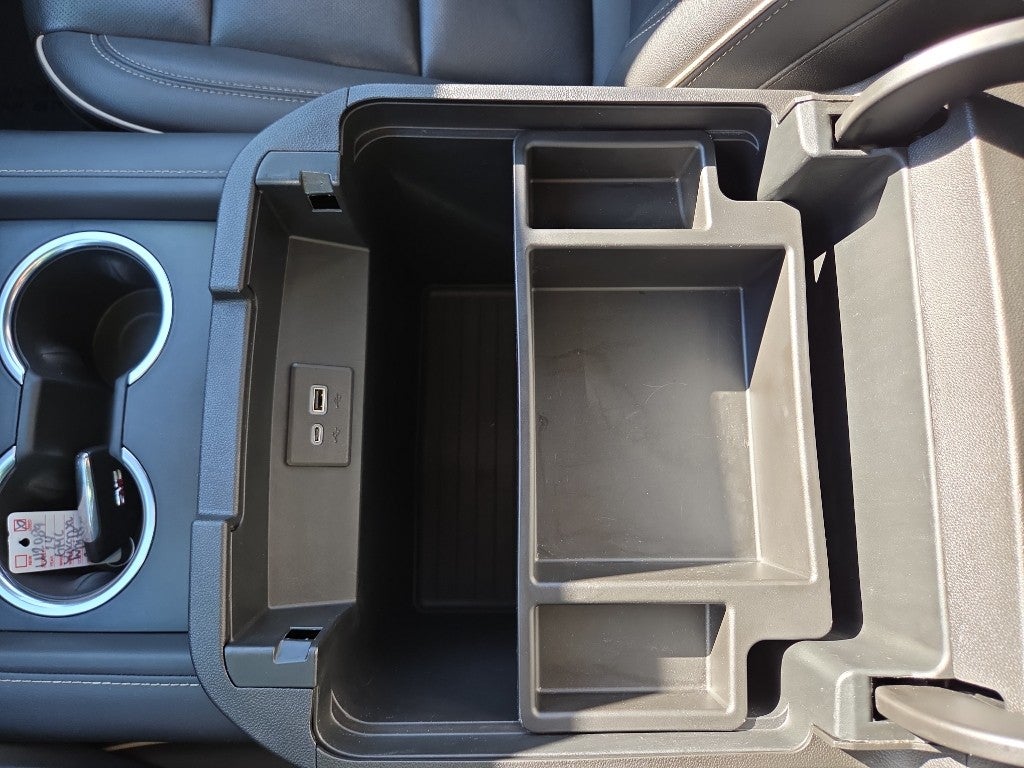 2024 GMC Yukon XL 2WD 4dr SLT