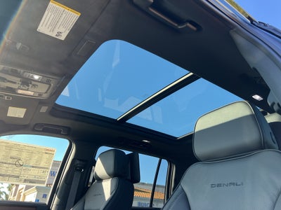 2025 GMC Yukon XL Denali