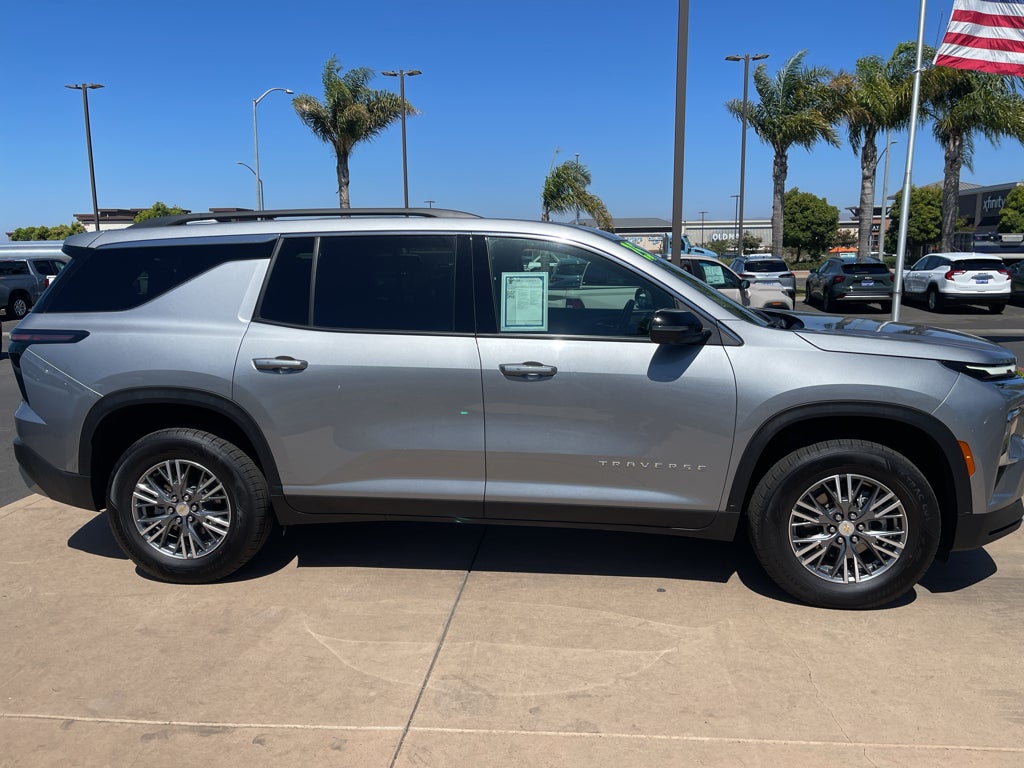 2025 Chevrolet Traverse LT w/1LT