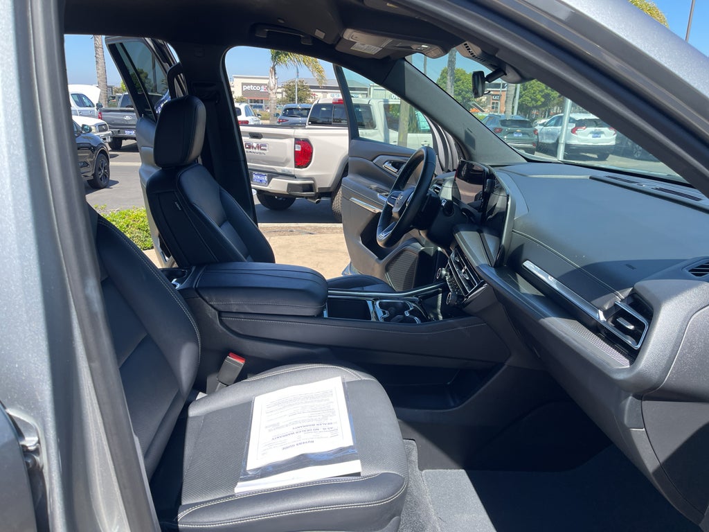 2025 Chevrolet Traverse LT w/1LT