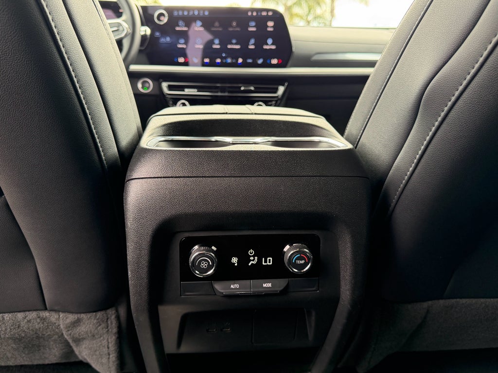 2025 Chevrolet Traverse LT w/1LT