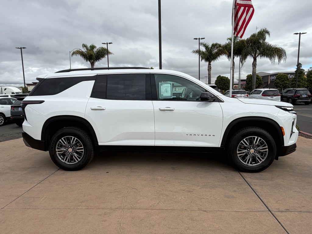 2025 Chevrolet Traverse LT w/1LT