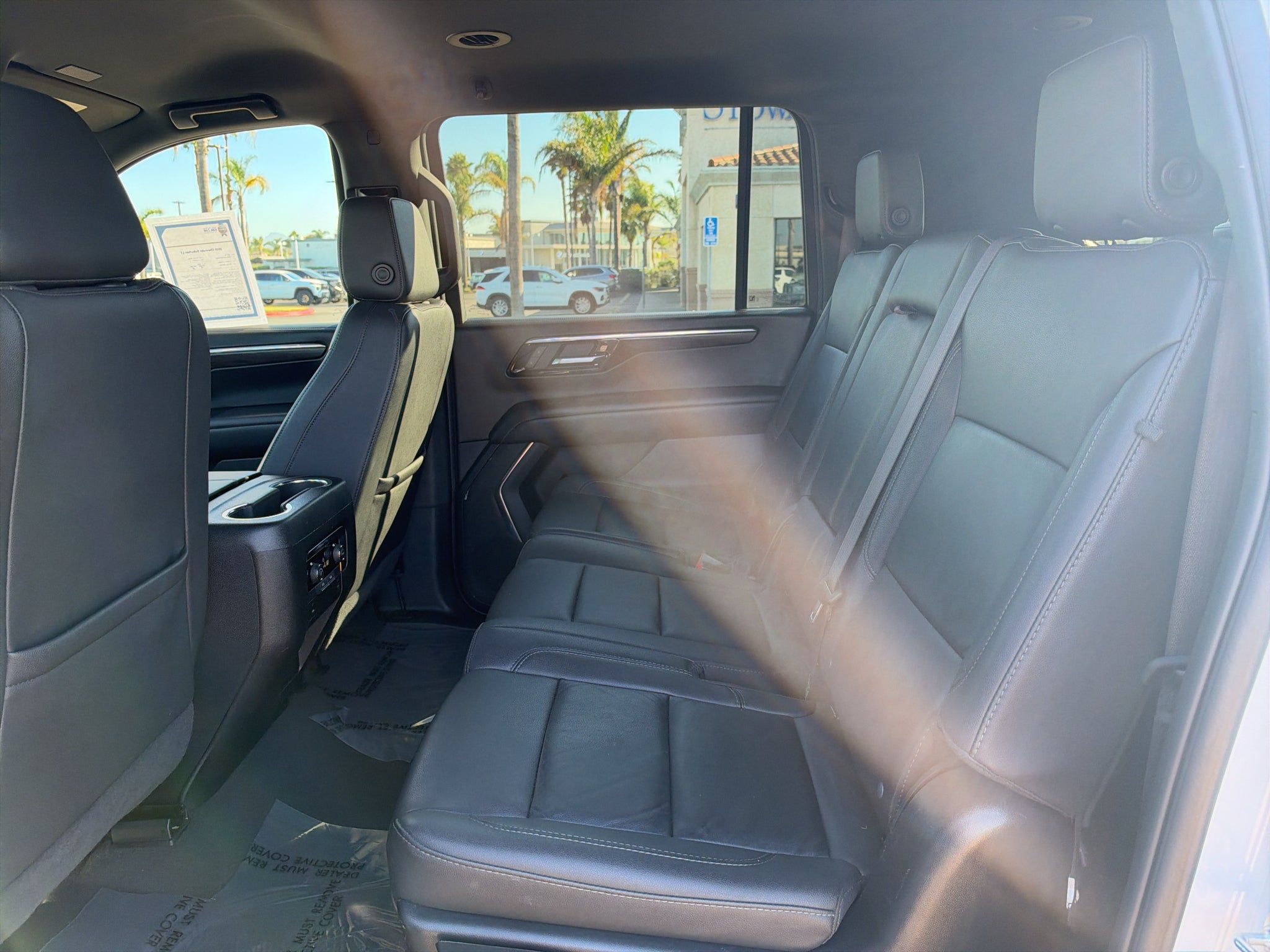 2025 Chevrolet Suburban 2WD LT