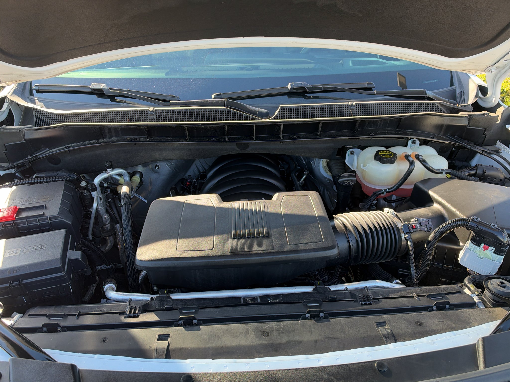 2025 Chevrolet Suburban 2WD LT