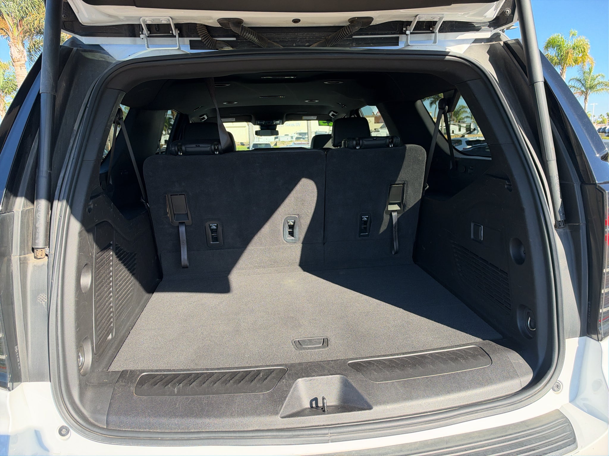 2025 Chevrolet Suburban 2WD LT