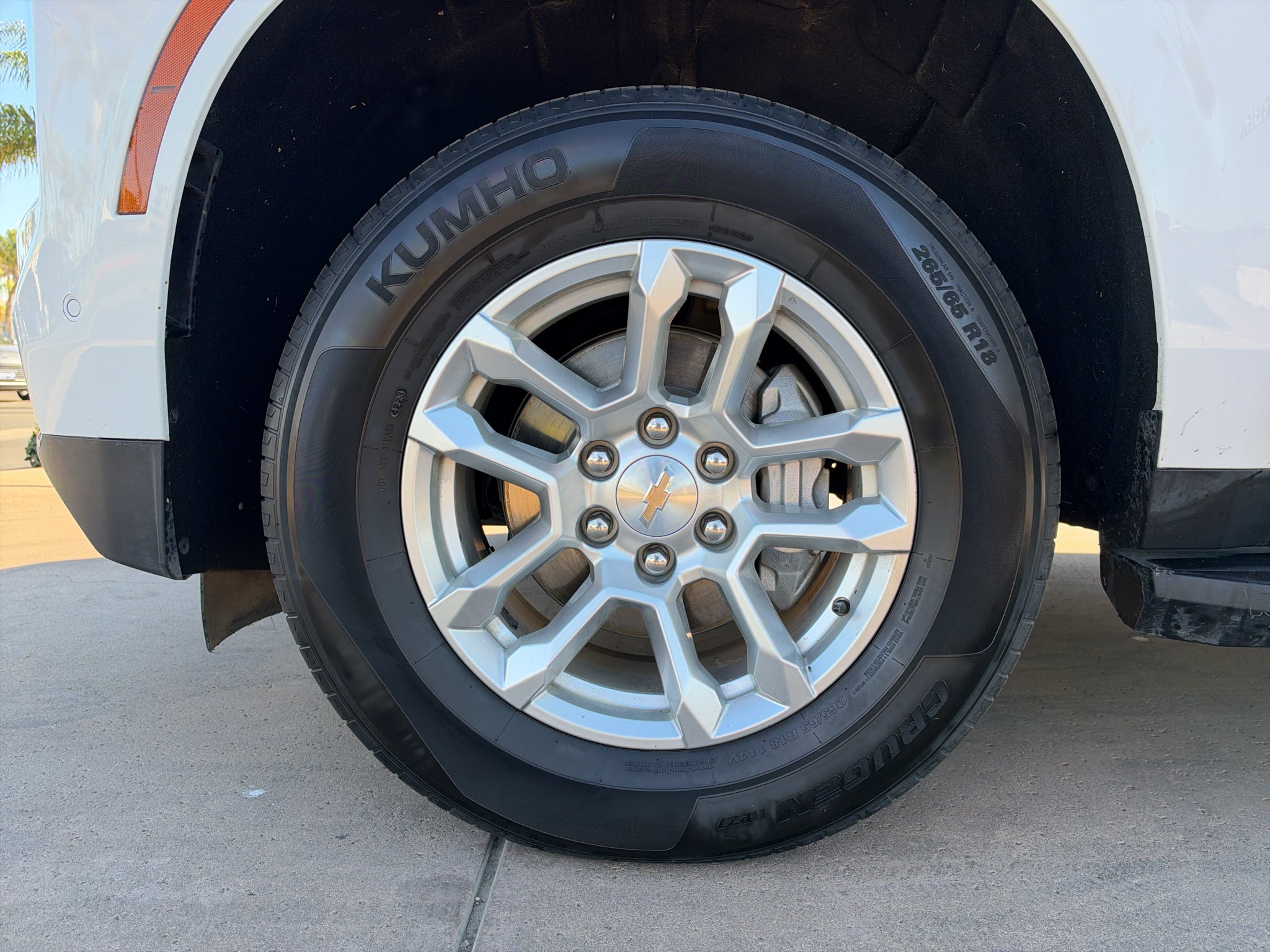 2025 Chevrolet Suburban 2WD LT