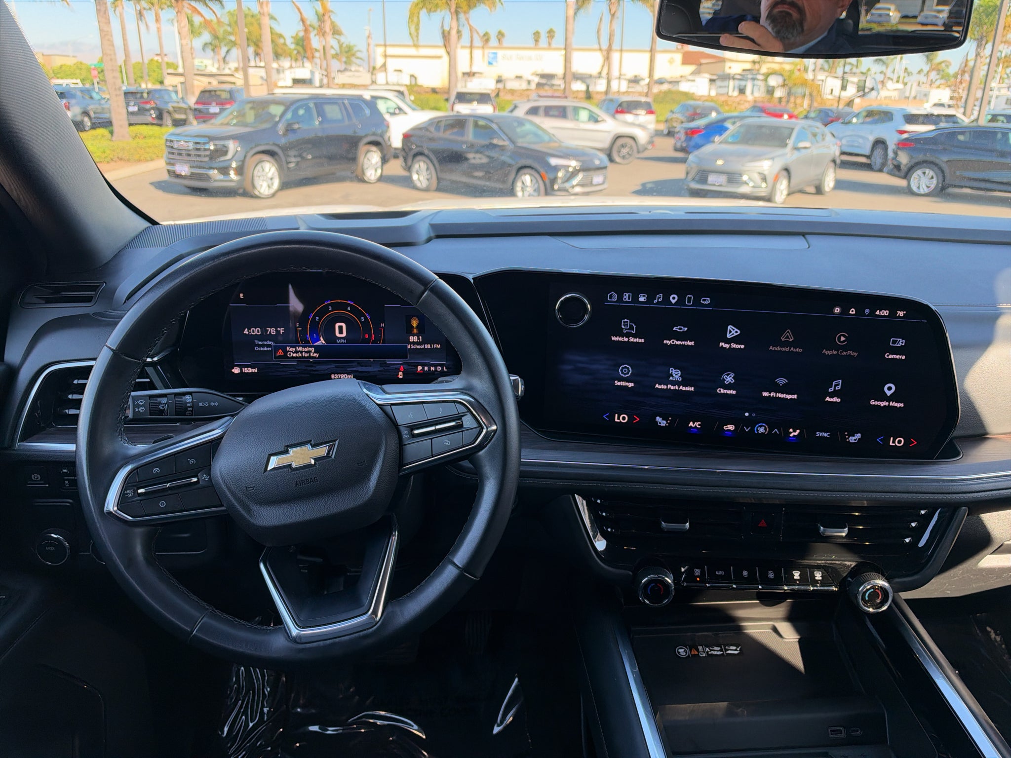 2025 Chevrolet Suburban 2WD LT