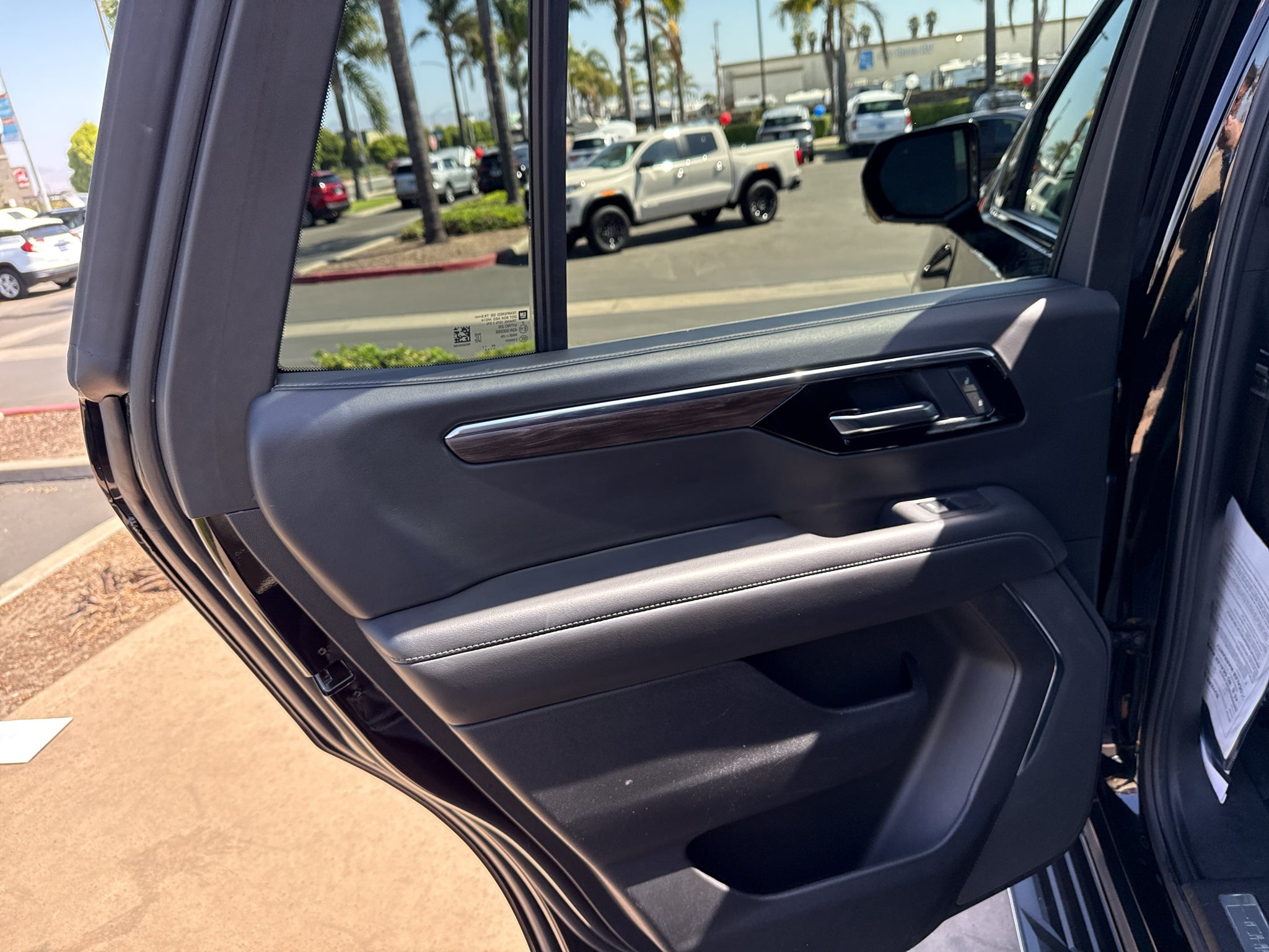2025 Chevrolet Tahoe 2WD LT