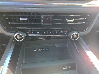 2025 Chevrolet Suburban 4WD Z71