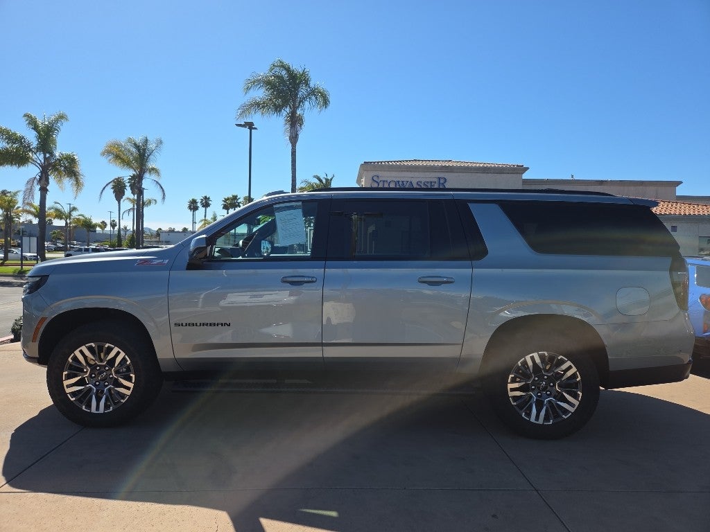 2025 Chevrolet Suburban 4WD Z71