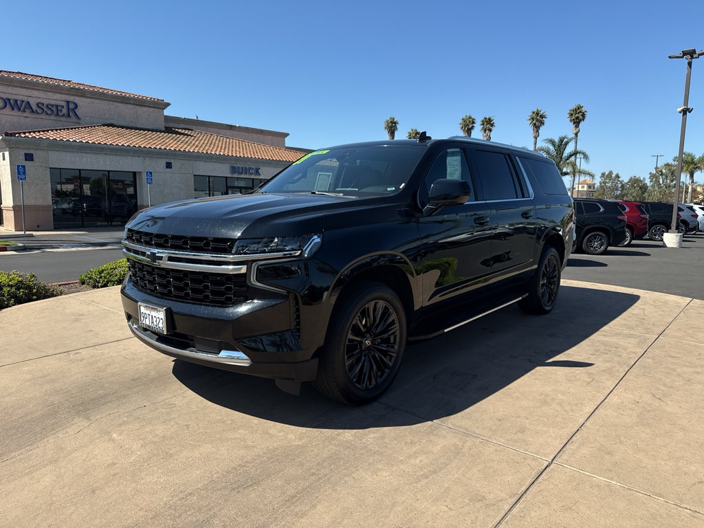 2021 Chevrolet Suburban 2WD LS