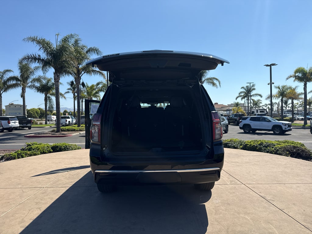 2021 Chevrolet Suburban 2WD LS