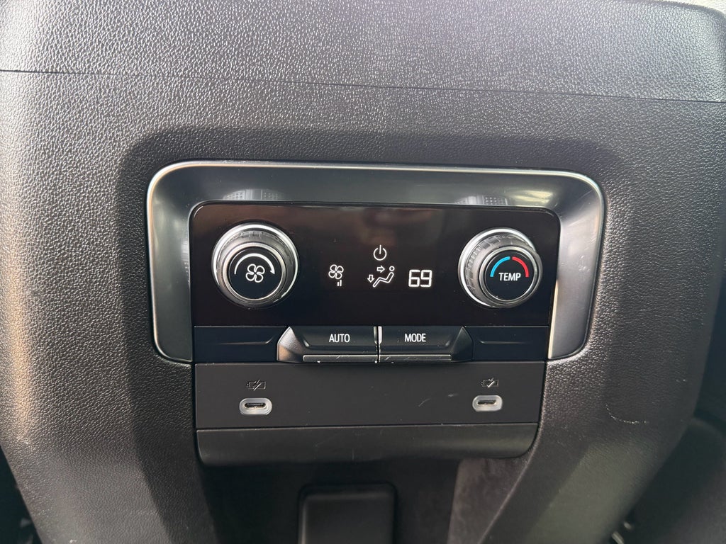 2024 Chevrolet Suburban 2WD RST