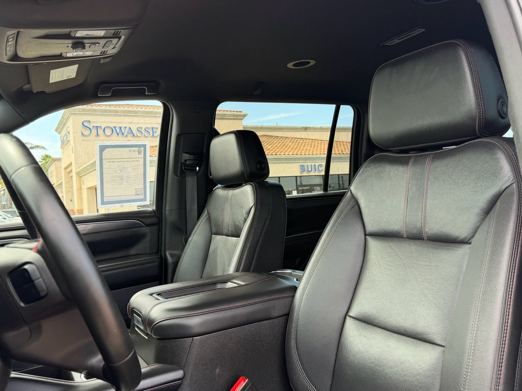 2024 Chevrolet Suburban 2WD RST