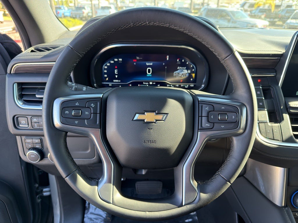 2024 Chevrolet Suburban 4WD LT