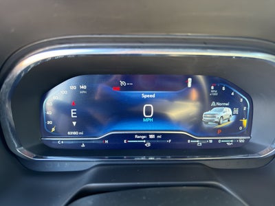 2024 Chevrolet Suburban 4WD LT