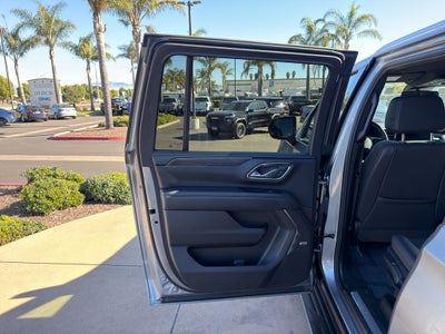 2024 Chevrolet Suburban 4WD LT
