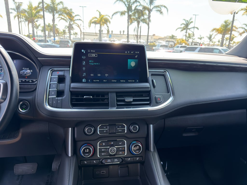 2024 Chevrolet Suburban 4WD LT