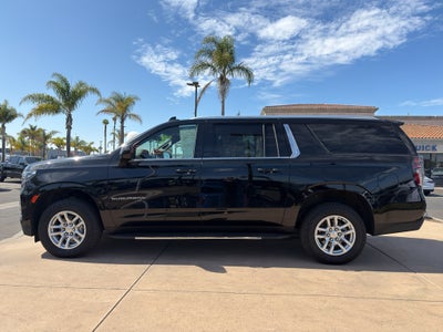 2024 Chevrolet Suburban 4WD LT