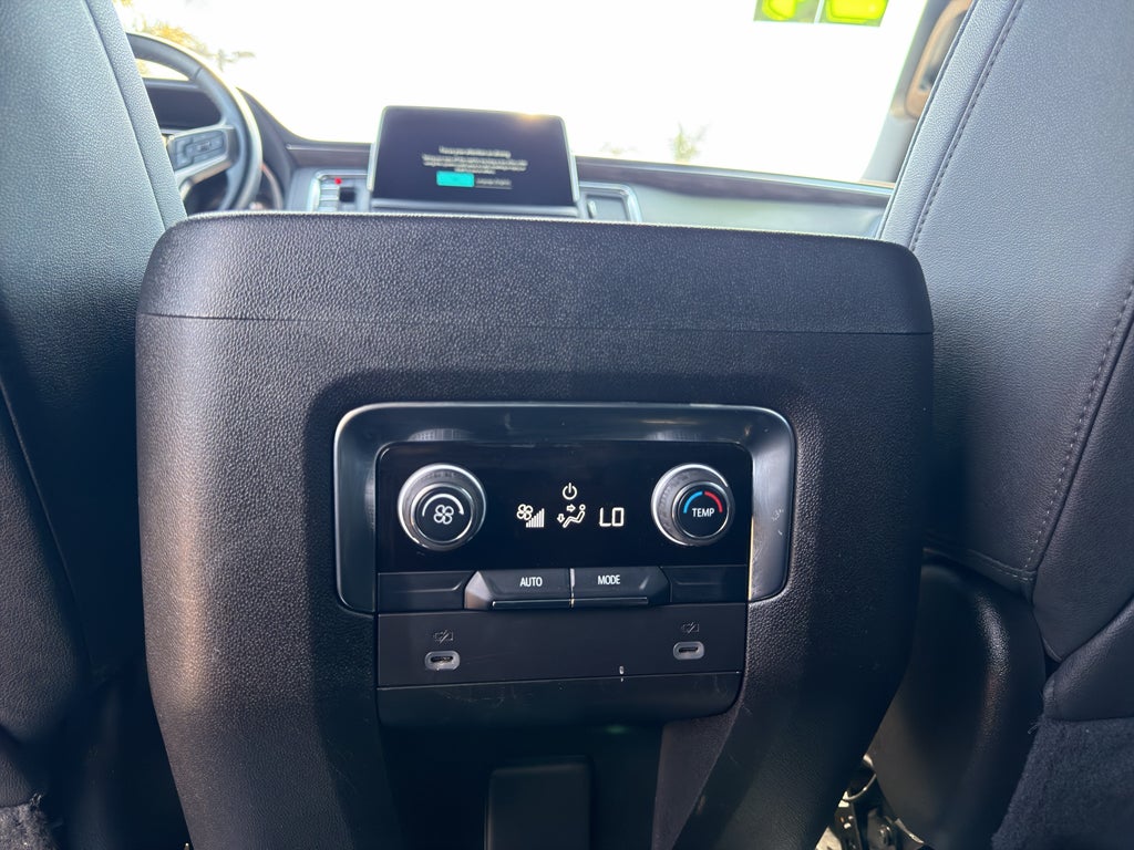 2024 Chevrolet Suburban 4WD LT