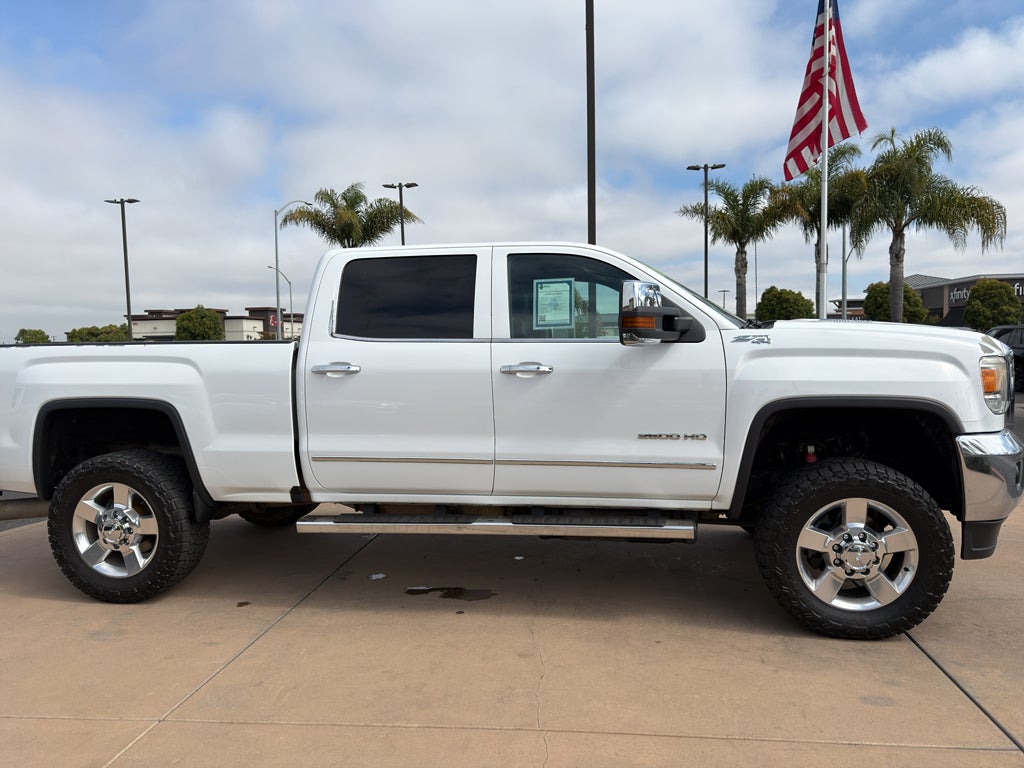 2016 GMC Sierra 2500 HD Crew Cab Standard Box 4-Wheel Drive SLT