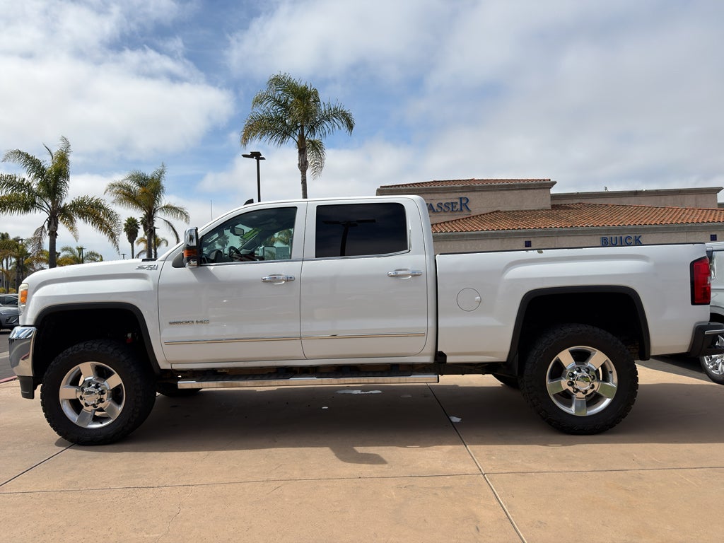 2016 GMC Sierra 2500 HD Crew Cab Standard Box 4-Wheel Drive SLT